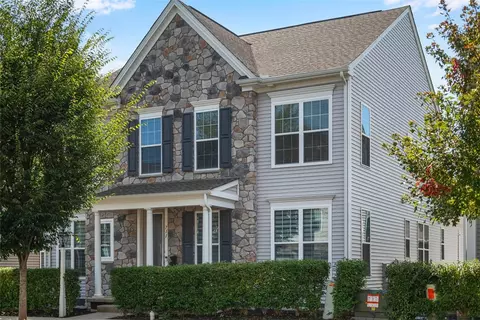711 Withers Park Dr, Cranberry Township, PA 16066