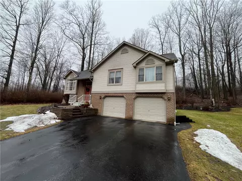 15916 Treasure Lake Rd, Dubois, PA 15801