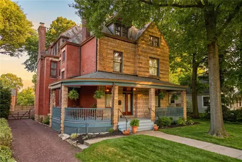 4916 Wallingford St, Pittsburgh, PA 15213