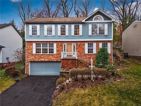 224 Valley Park Dr, Pittsburgh, PA 15216