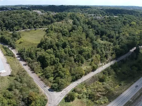 916 Mt Nebo Rd, Pittsburgh, PA 15237