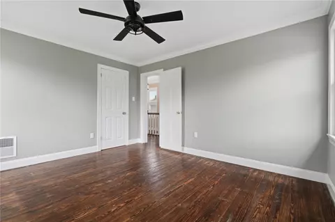 Bedroom - 4136 Winterburn Ave, Pittsburgh, PA 15207 photo 6 of 10