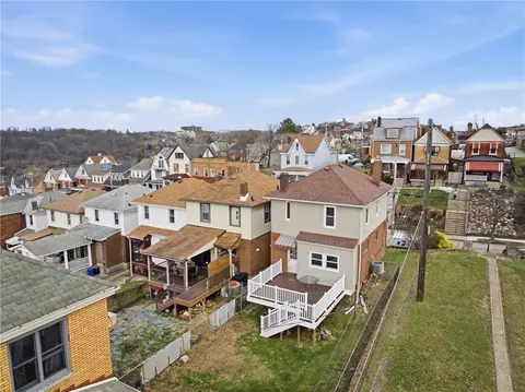 View/Area - 4136 Winterburn Ave, Pittsburgh, PA 15207 photo 3 of 4