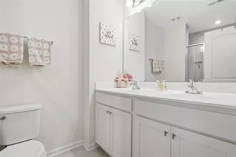 Bath - 237 Truth Cir, Harmony, PA 16037 photo 1 of 3