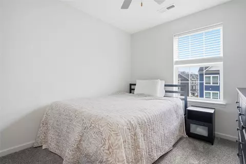 Bedroom - 237 Truth Cir, Harmony, PA 16037 photo 5 of 6