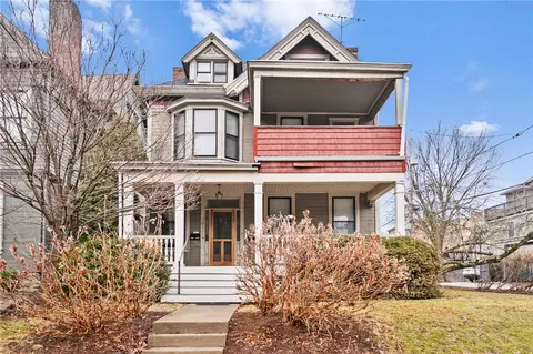 5615 Howe St, Pittsburgh, PA 15232