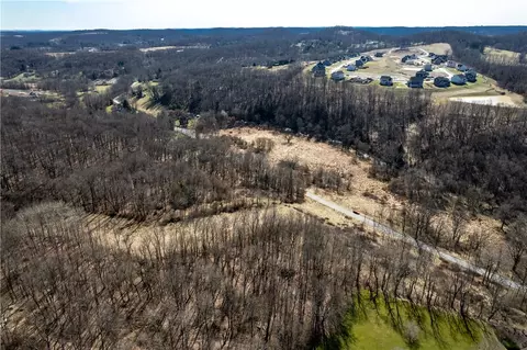 250 Mcfann Rd, Valencia, PA 16059