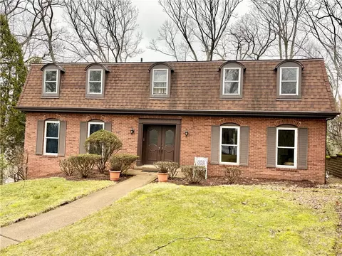 460 Woodland Hills Dr, Penn Hills, PA 15235