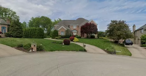 102 Meadowvue Ct, Venetia, PA 15367