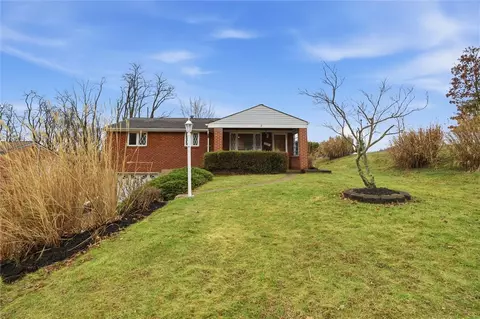 3464 Pleasantvue Dr, Pittsburgh, PA 15227