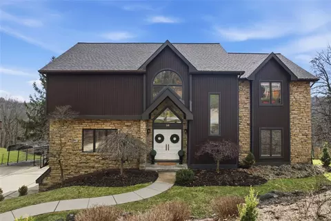 94 Merganser Dr, Pittsburgh, PA 15238