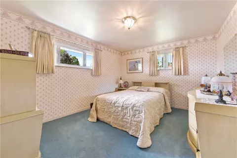 Bedroom - 2122 Elizabeth Ct, Export, PA 15632 photo 2 of 5