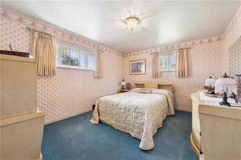Bedroom - 2122 Elizabeth Ct, Export, PA 15632 photo 1 of 5