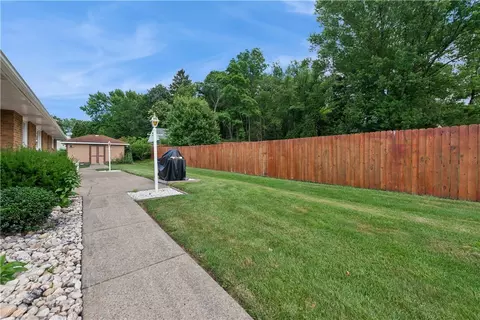 Exterior - 2122 Elizabeth Ct, Export, PA 15632 photo 5 of 9