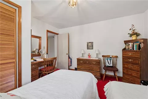 Bedroom - 2122 Elizabeth Ct, Export, PA 15632 photo 4 of 5