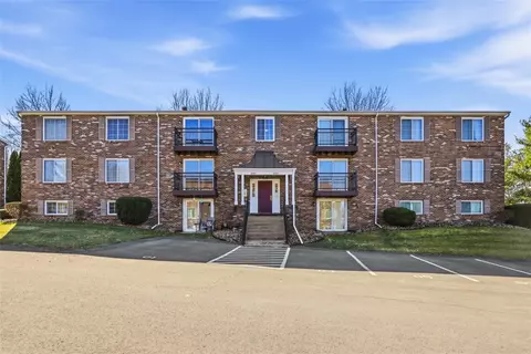 6211 Patrick Henry Dr, Aliquippa, PA 15001