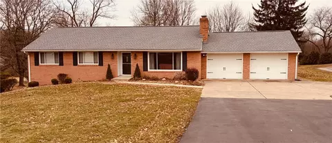 537 Blackhawk Rd, Beaver Falls, PA 15010