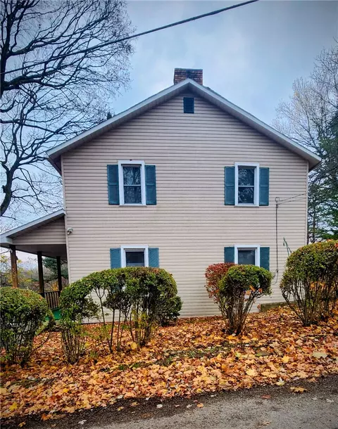 302 E Church St, West Sunbury, PA 16061