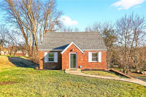 132 Ida Dr, Glenshaw, PA 15116