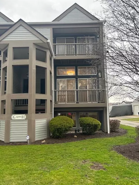 1099 Riverside Dr #H, Beaver, PA 15009