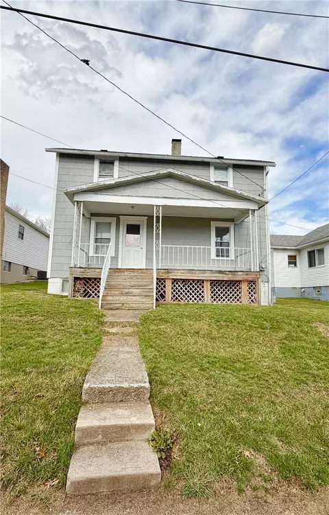 22 Fairview St, Uniontown, PA 15401