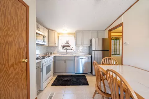 5519 Route 982, Derry, PA 15627 photo 8