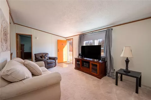 5519 Route 982, Derry, PA 15627 photo 4