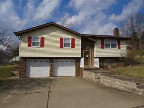65 Fernwood St, Washington, PA 15301