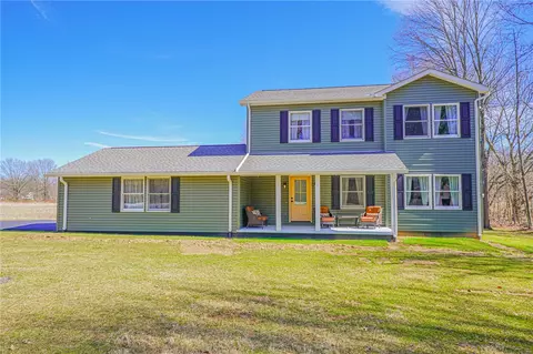 534 New Bedford Sharon Rd, West Middlesex, PA 16159