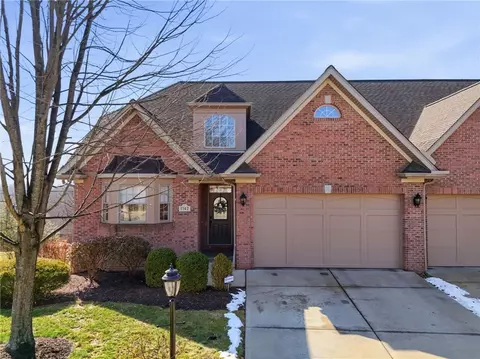 1742 Waterleaf Dr, Sewickley, PA 15143
