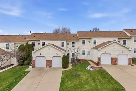 1406 Lexington Dr, Lawrence, PA 15055