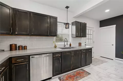 Kitchen - 107 Sumner Ave, Vandergrift, PA 15690 photo 2 of 3