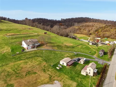 327329 Sugar Run Rd, Waynesburg, PA 15370