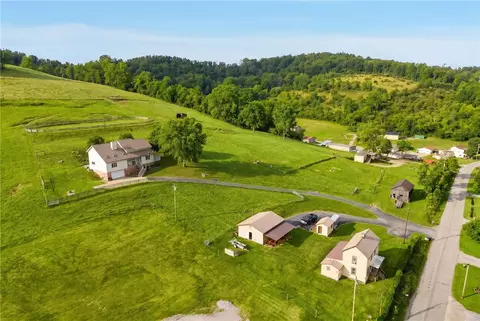 327329 Sugar Run Rd, Waynesburg, PA 15370