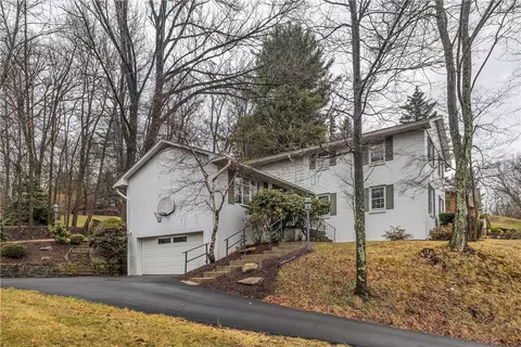 103 Lynbrook Dr, Mcmurray, PA 15317