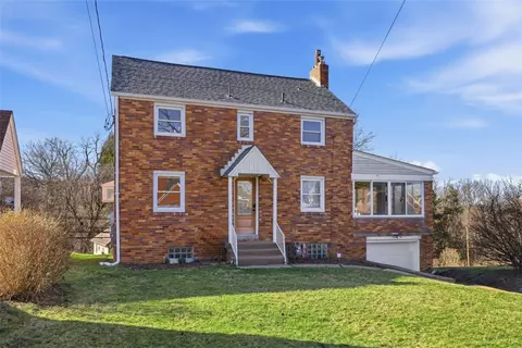 1900 Beechford Ave, Coraopolis, PA 15108