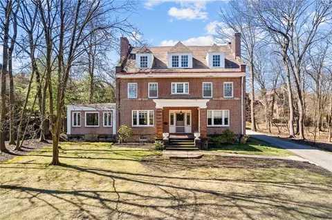 115 Woodland Rd, Pittsburgh, PA 15232