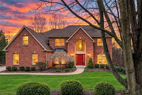 206 Pine Grv, Baden, PA 15005