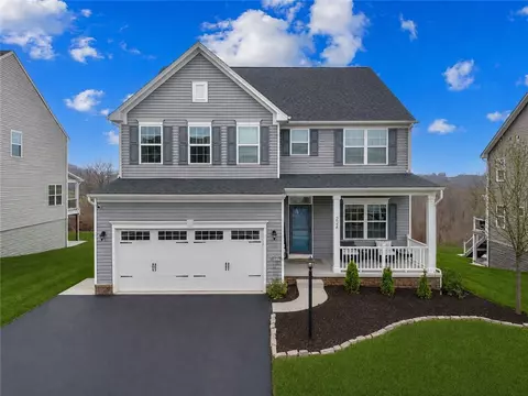 226 Regency Dr, Eighty Four, PA 15330