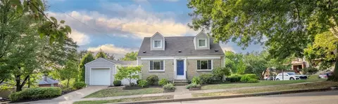409 Sunset Dr, Pittsburgh, PA 15228