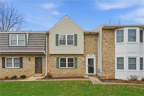 1605 Calico Ct, Bethel Park, PA 15102