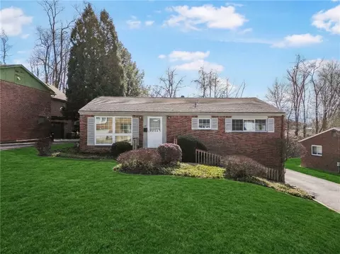 117 Nassau Dr, Pittsburgh, PA 15239