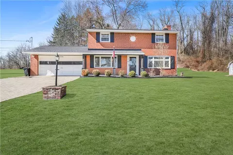 326 Sycamore St, Imperial, PA 15126