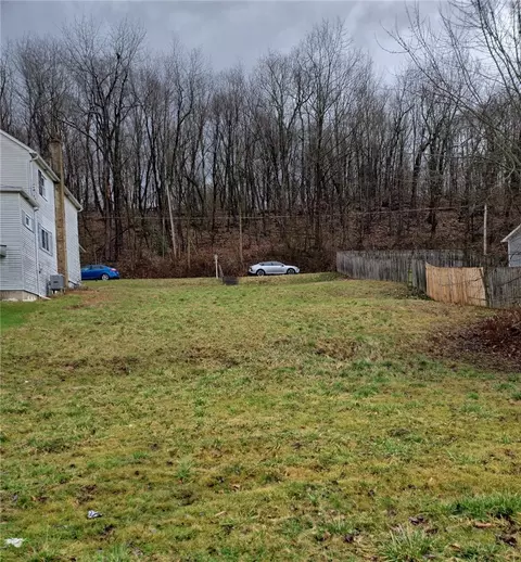 310 Chestnut St, Hyde Park, PA 15641