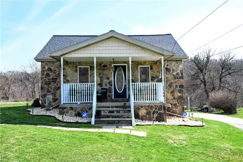 1144 Rostraver Rd, Belle Vernon, PA 15012