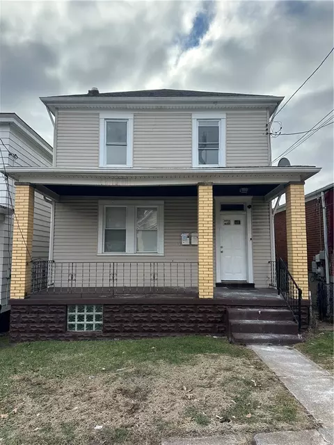 1131 12th St, Mckees Rocks, PA 15136
