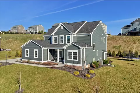 216 Hickory Ln, Mars, PA 16046