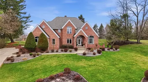 109 Brookside Ln, Coraopolis, PA 15108