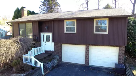 105 Blackshire Rd, Butler, PA 16001