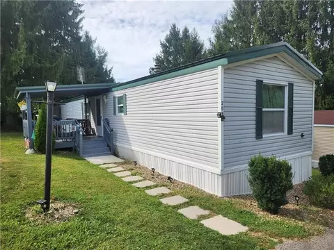 209 Baxter Ln, Butler, PA 16001